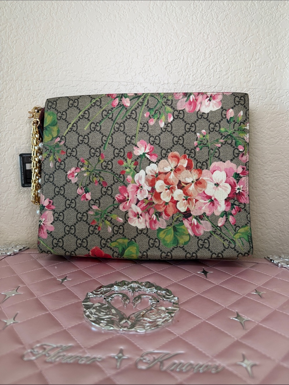 Gucci GG Supreme Floral Wristlet - Pink & Green
